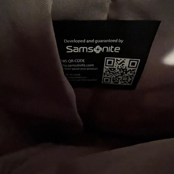 Beautiful Samsonite Floral Backpack - Picture 11 of 11